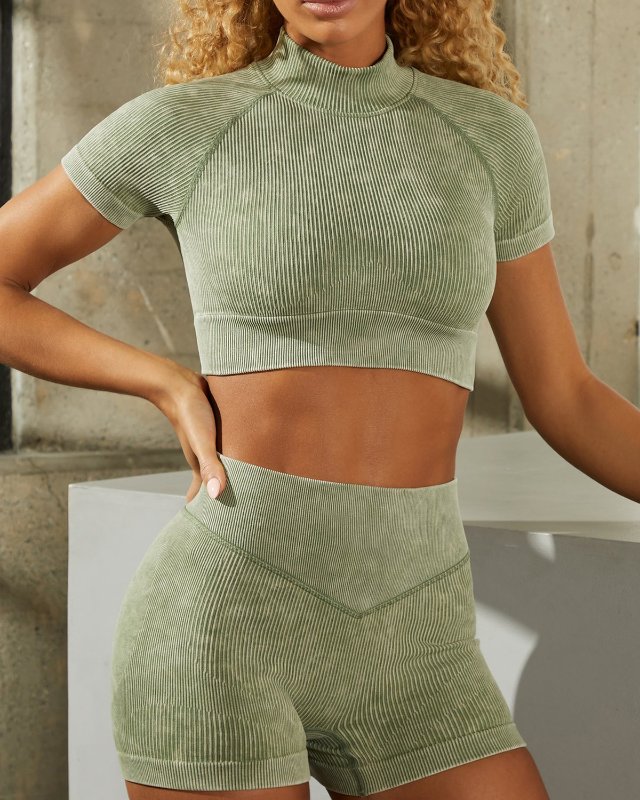 Seamless Short-Sleeve Bike Shorts — Sage