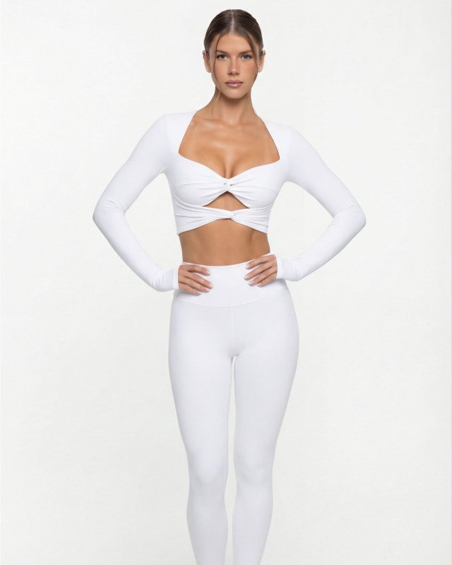 Long-Sleeve Twist-Front Yoga Set — White
