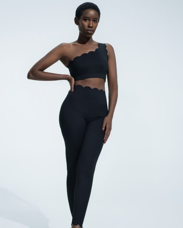 Open-Back Yoga Set — Black