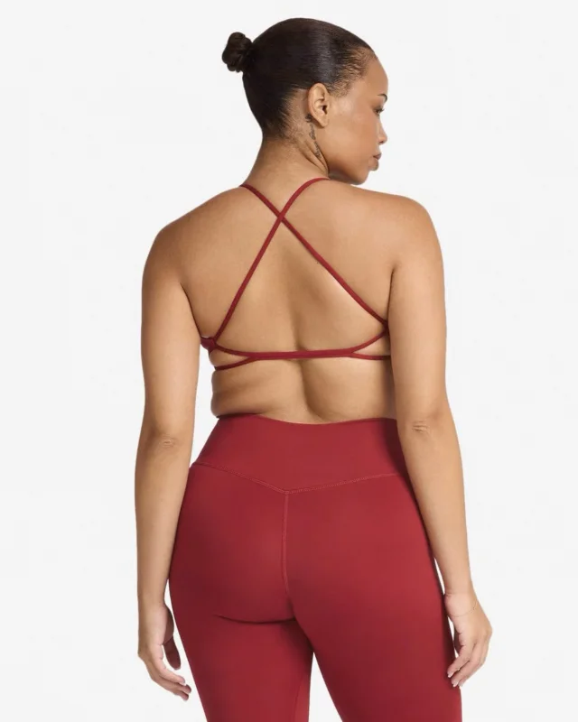 Seamless Quick-Dry Cross-Back Sports Bra — Burgundy