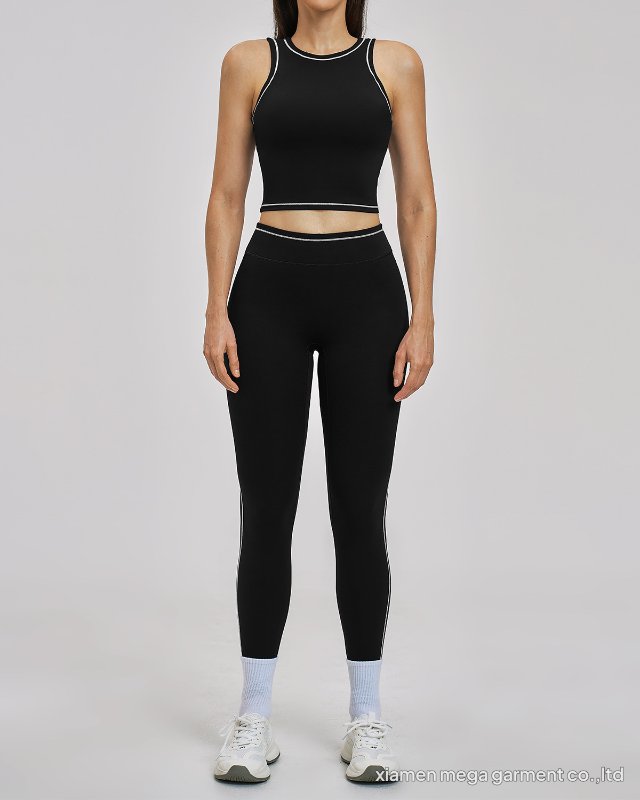Color-Block Yoga Set III — Black